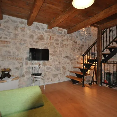 Parona Guest house