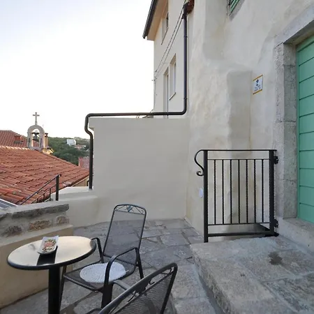 Guest house Parona