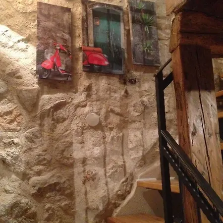 Guest house Parona *
