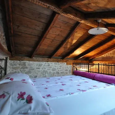 Parona Vrbnik (Primorje-Gorski Kotar)